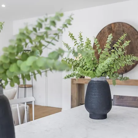 Signature Apartment *